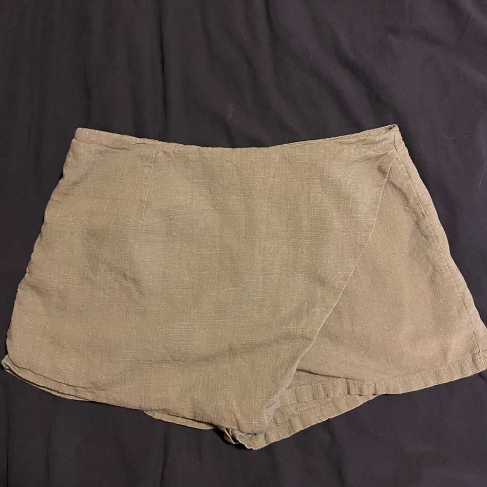 Princess Polly asymmetric skort